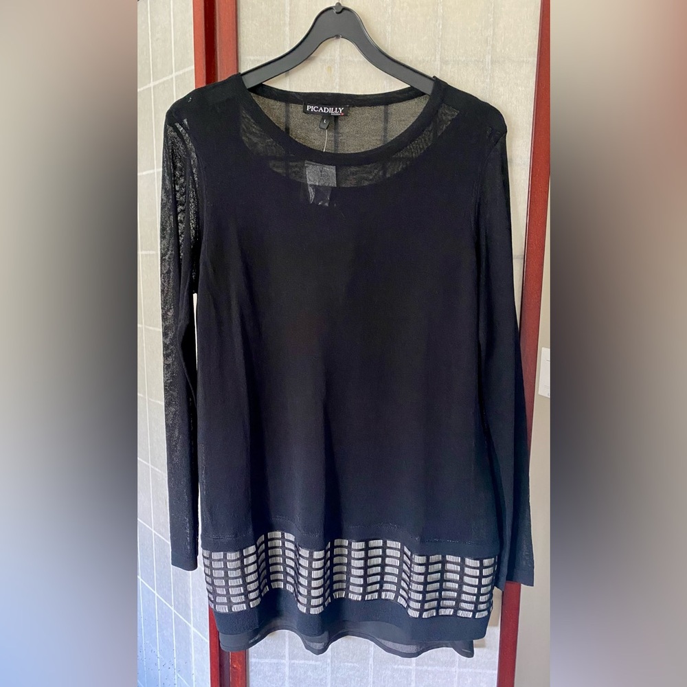 NWT Black PICADILLY Tunic with Geometric Hem